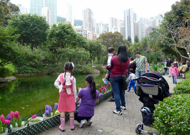 Children playing in Hong Kong Park